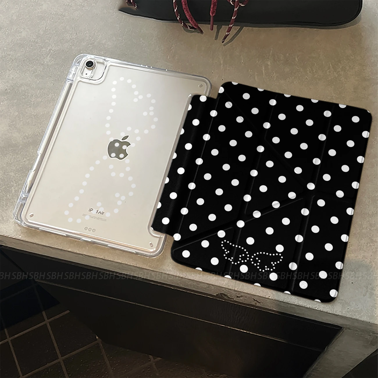 Polka Dots Angel Wing For iPad - Cool Tablet Accessories บทวิจารณ์และราคา